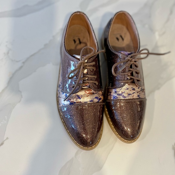 Vanessa Wu Derby Shoes - Picture 13 of 13